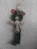 Porte clé / Grigri de Sac Grosse Croix Religieuse
